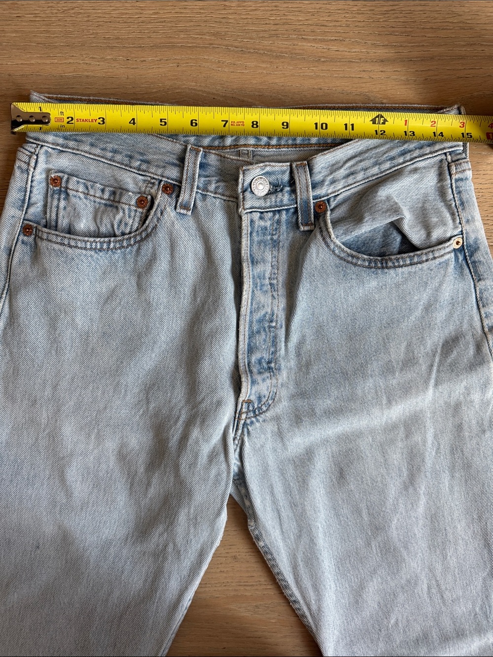 Vintage 501’s Levi's Light Wash Straight Jeans - Picture 8 of 11